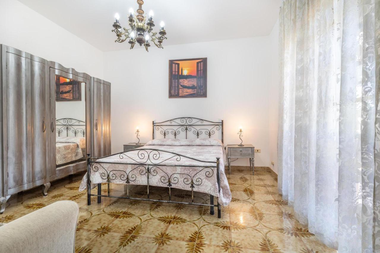 Villa Ermelinda Марина ди Манкаверза Екстериор снимка